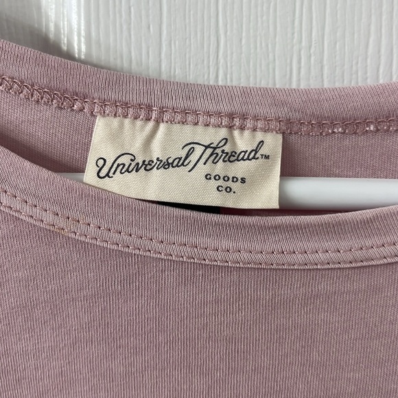 Universal Threads Top - Picture 2 of 5